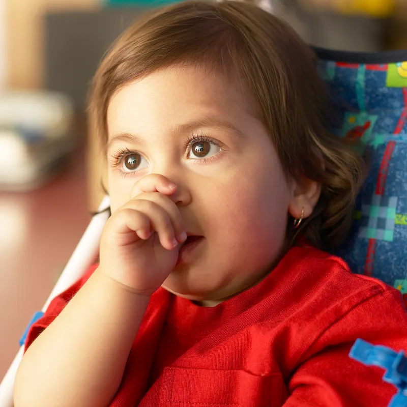 el hábito de chupar dedo